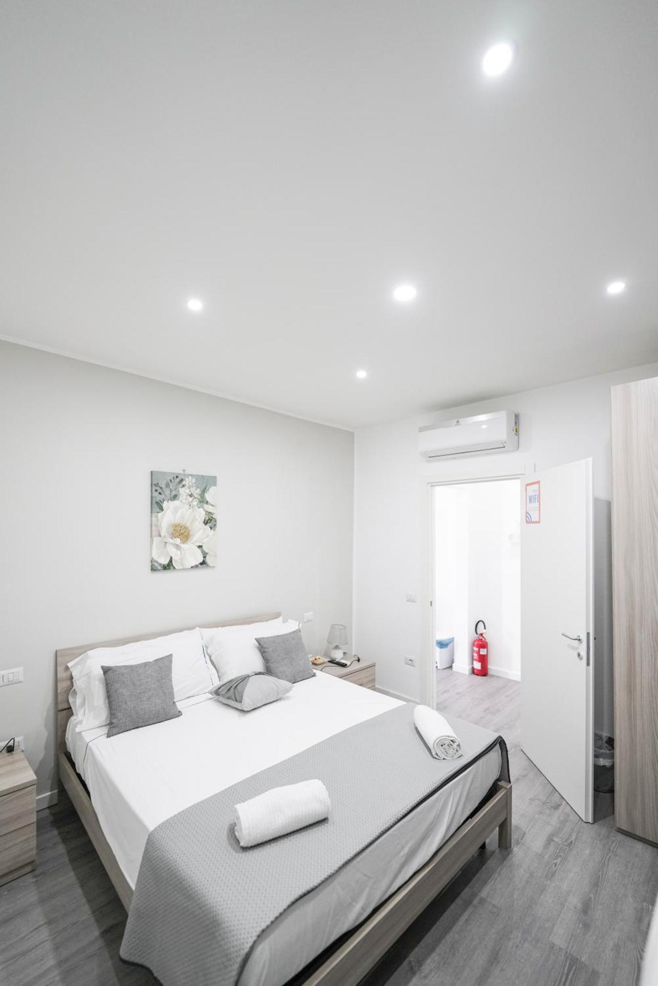 Capodichino Apartment 127 - 20 ナポリ エクステリア 写真